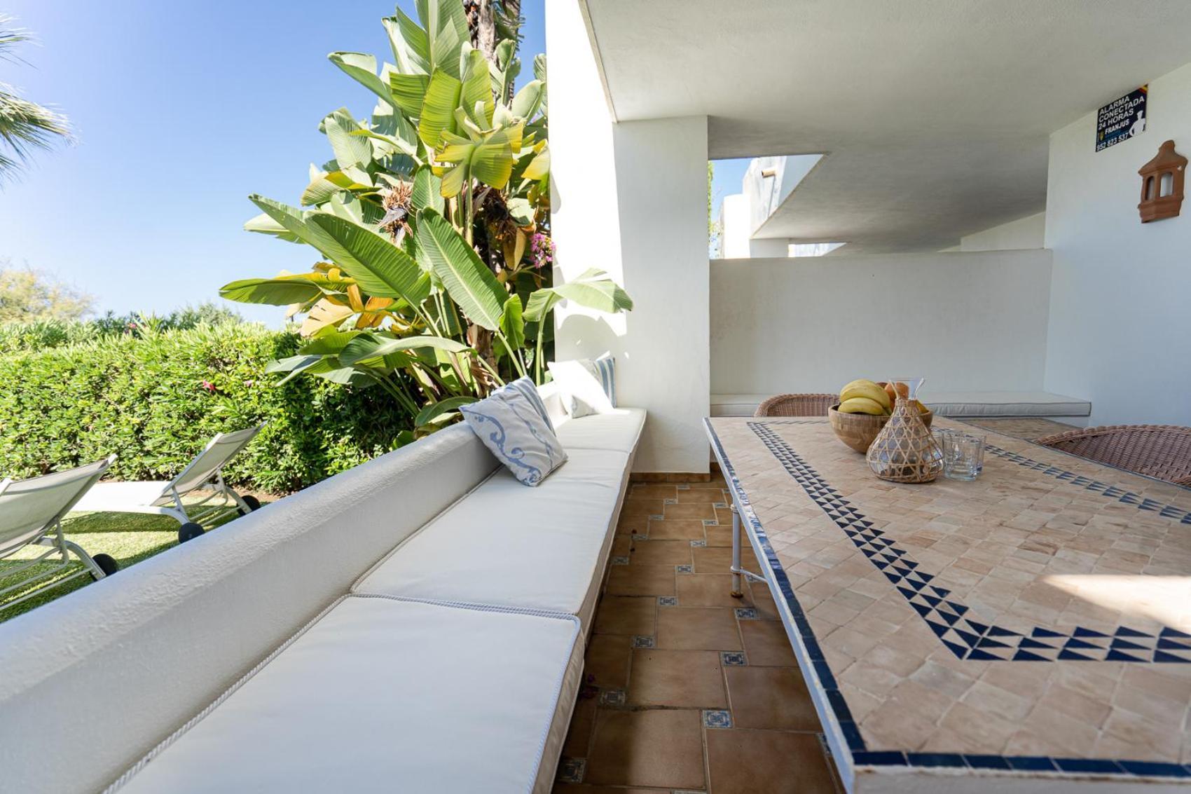 Front-line Garden In Palm Beach, Lejlighed